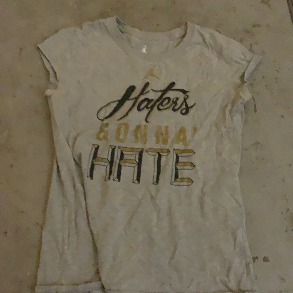 tee shirt